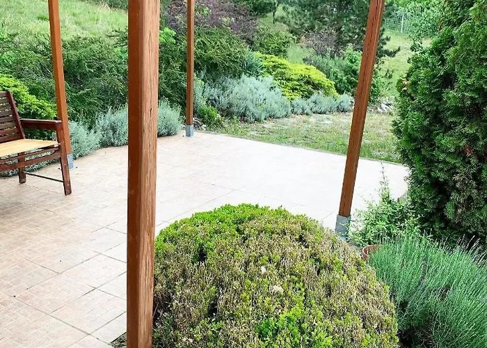 Πανσιόν Erdei Hazak Csopak