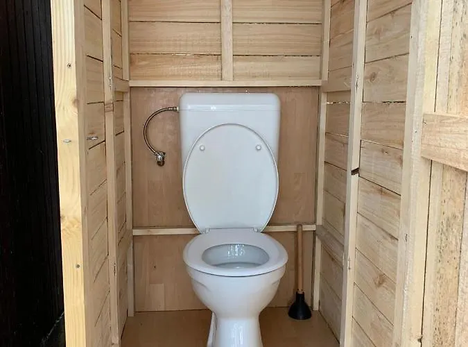 Erdei Hazak בית הארחה שצ'ופק